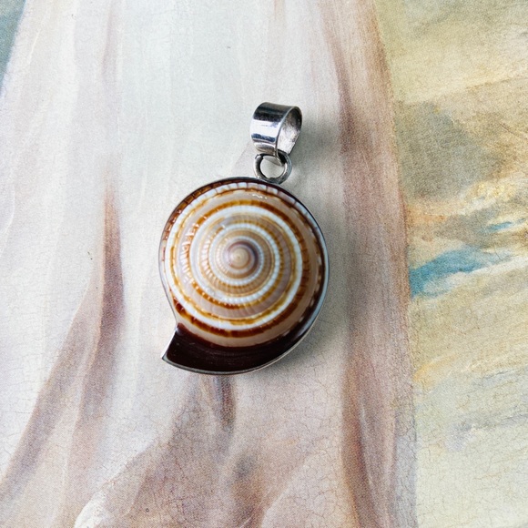 VINTAGE Shell 925 Sterling Silver Pendant - Picture 3 of 5